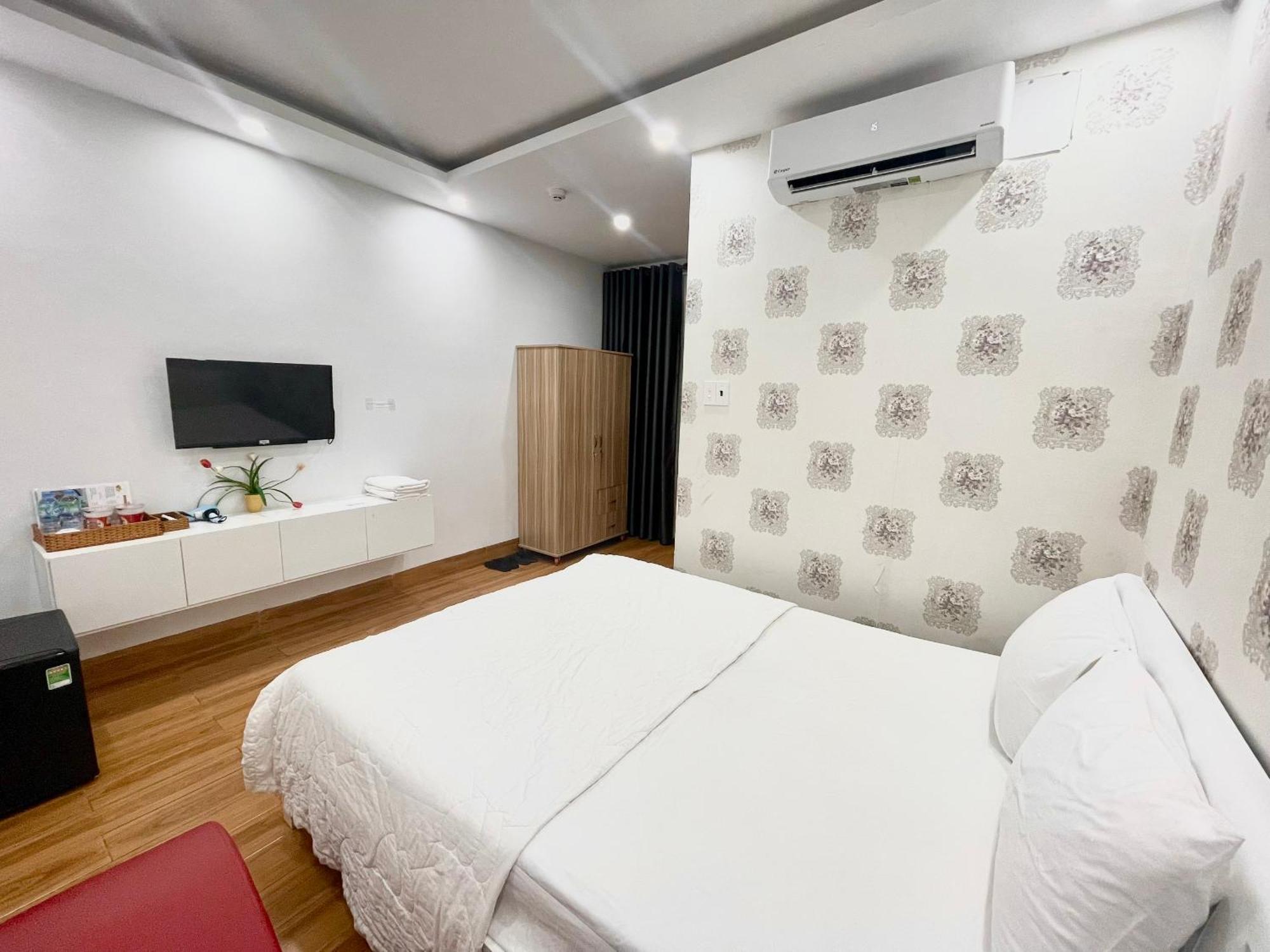 The Land Hotel & Apartment 头顿 外观 照片